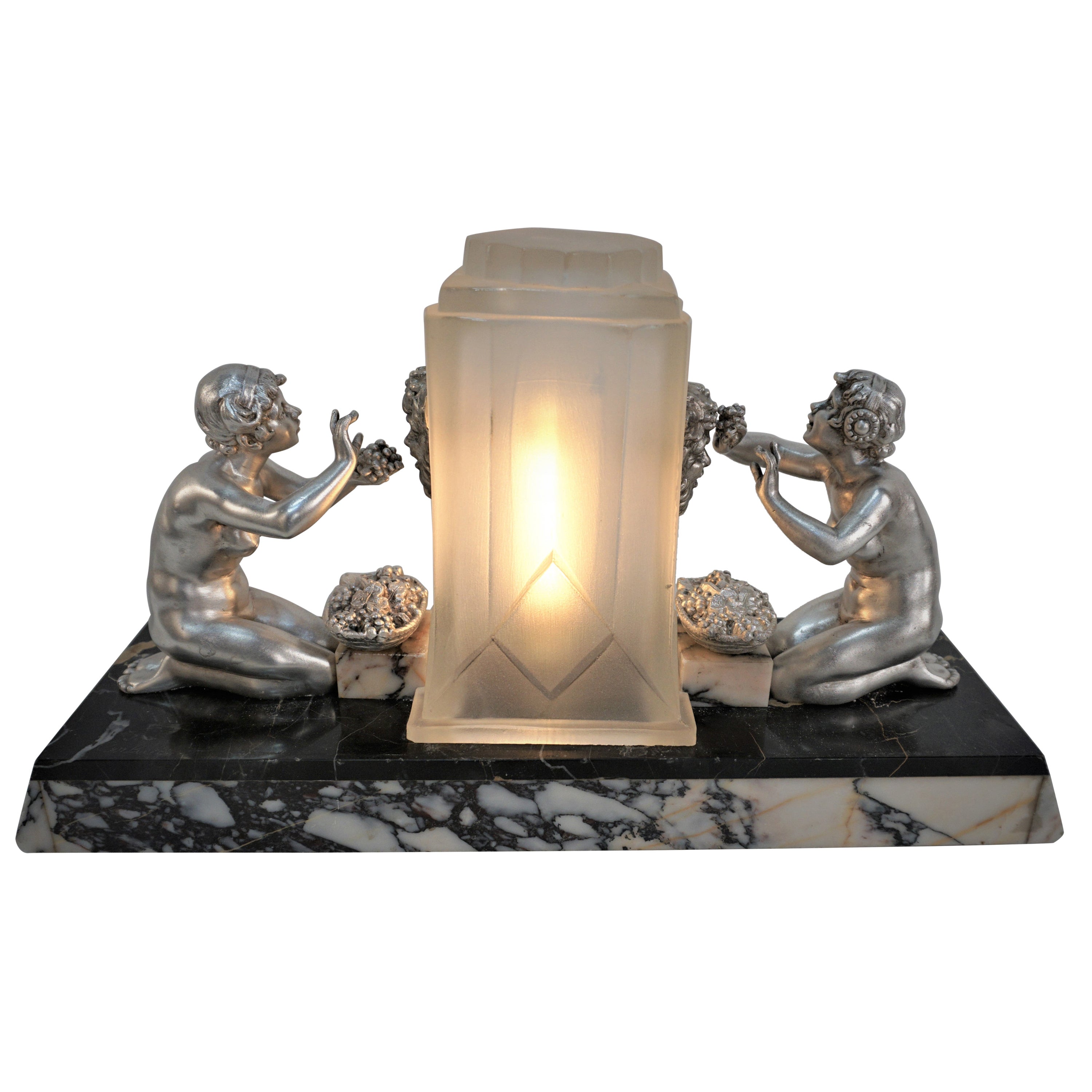 French 1930's Sculptural Art Deco Table Lamp For Sale