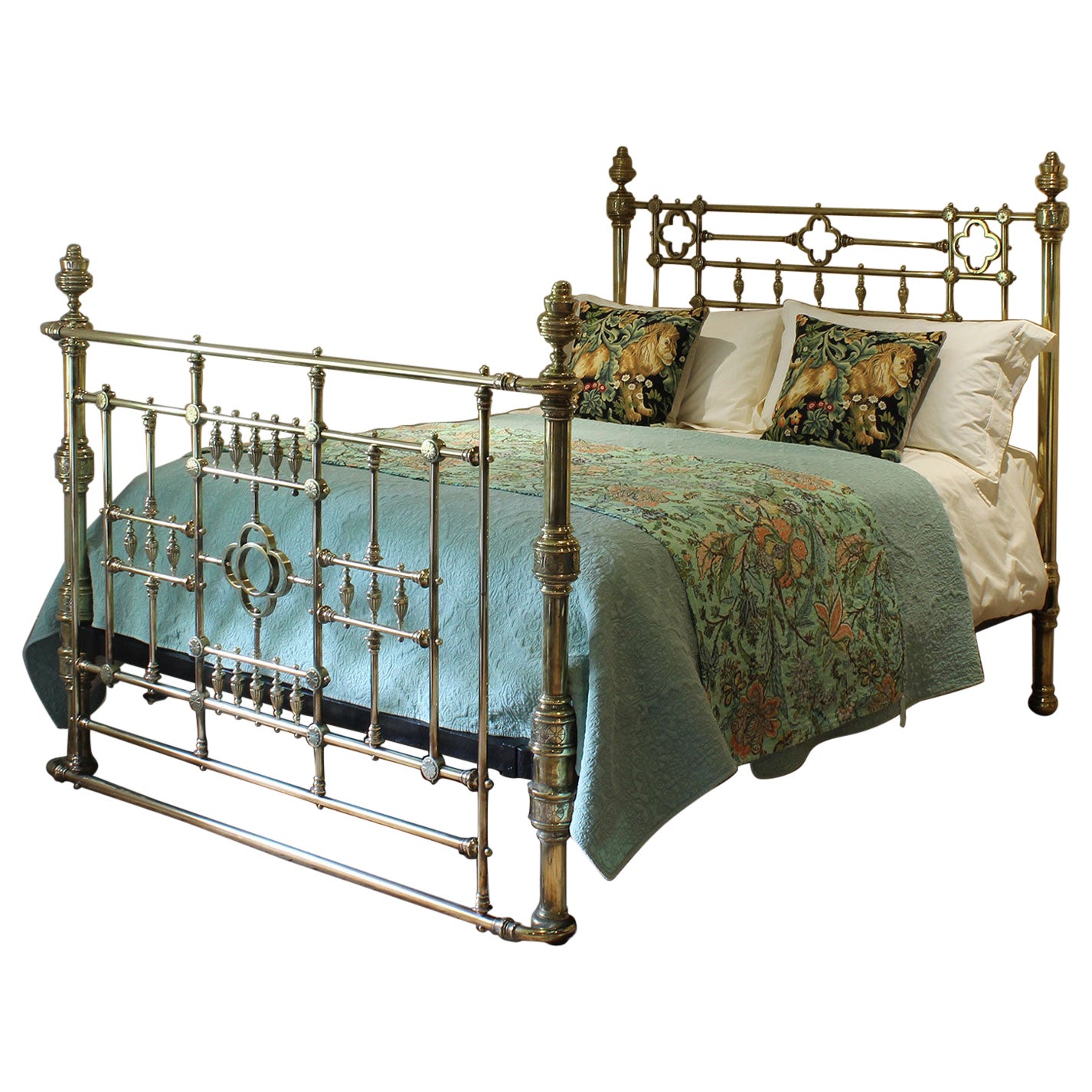 Decorative Victorian All Brass Antique Bed MK306 For Sale
