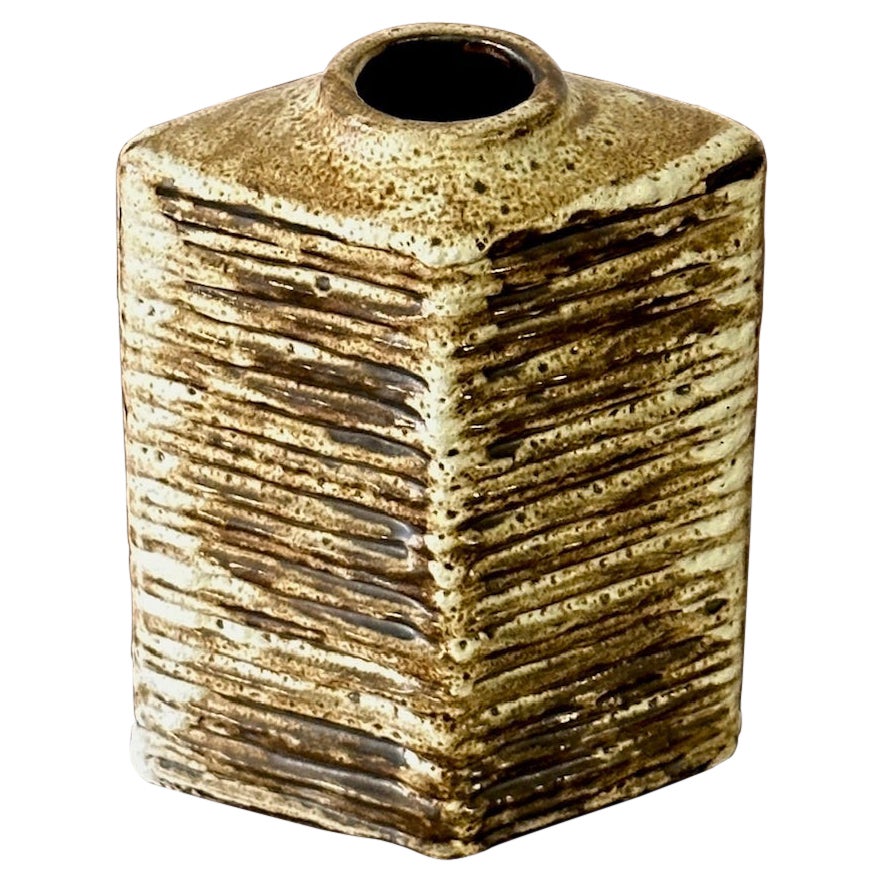 Vaso in ceramica smaltata