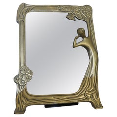 Magnifique miroir de coiffeuse de jeune fille Art déco en bronze attribué à Tiffany