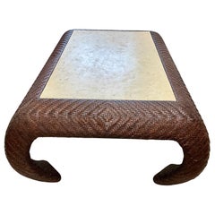 Table basse de style Ming en cuir tressé Brown avec plateau en pierre de coquillage