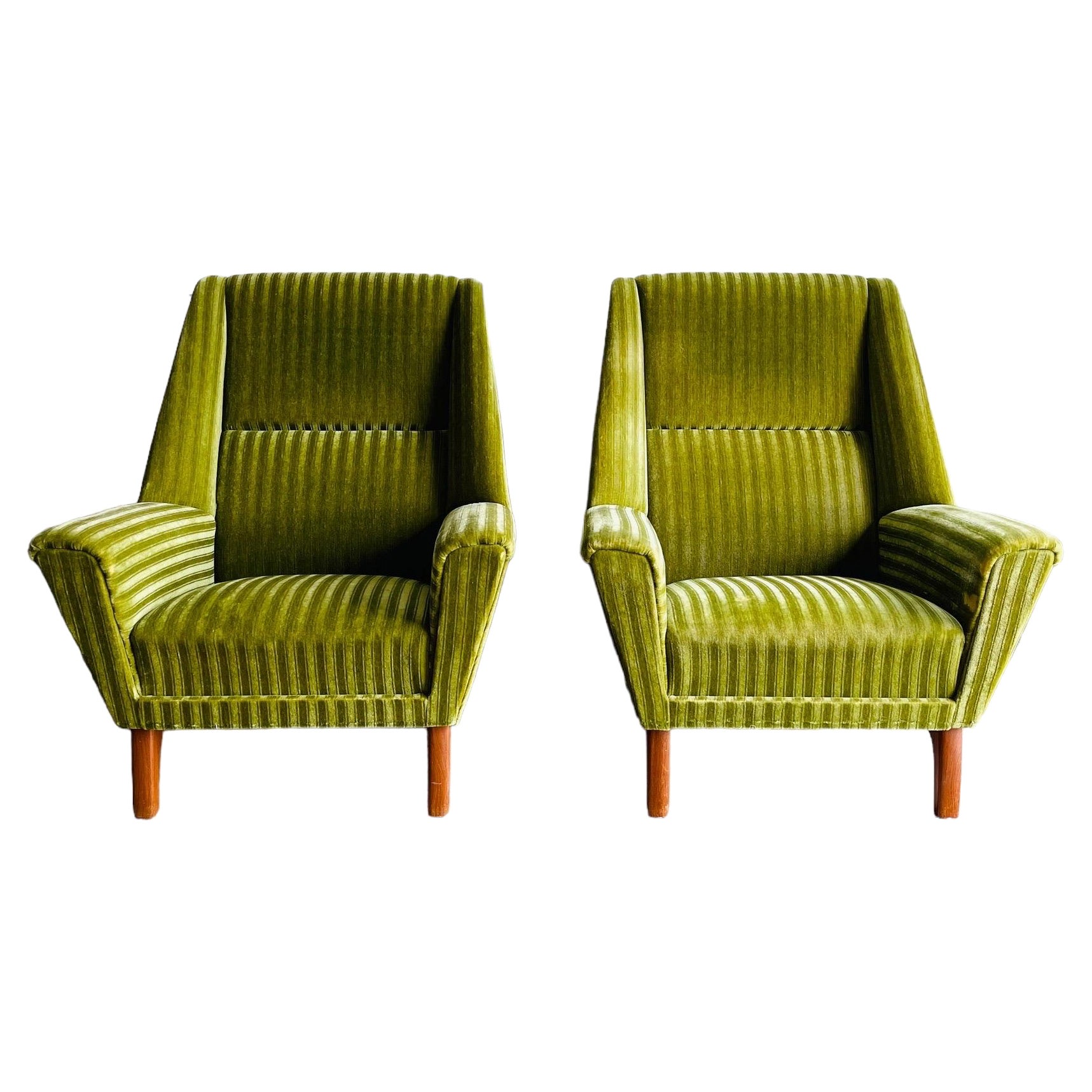 Pair Danish Modern Lounge Chairs  For Sale