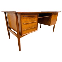 Retro Mid-Century Modern Arne Vodder Teak Executive Desk