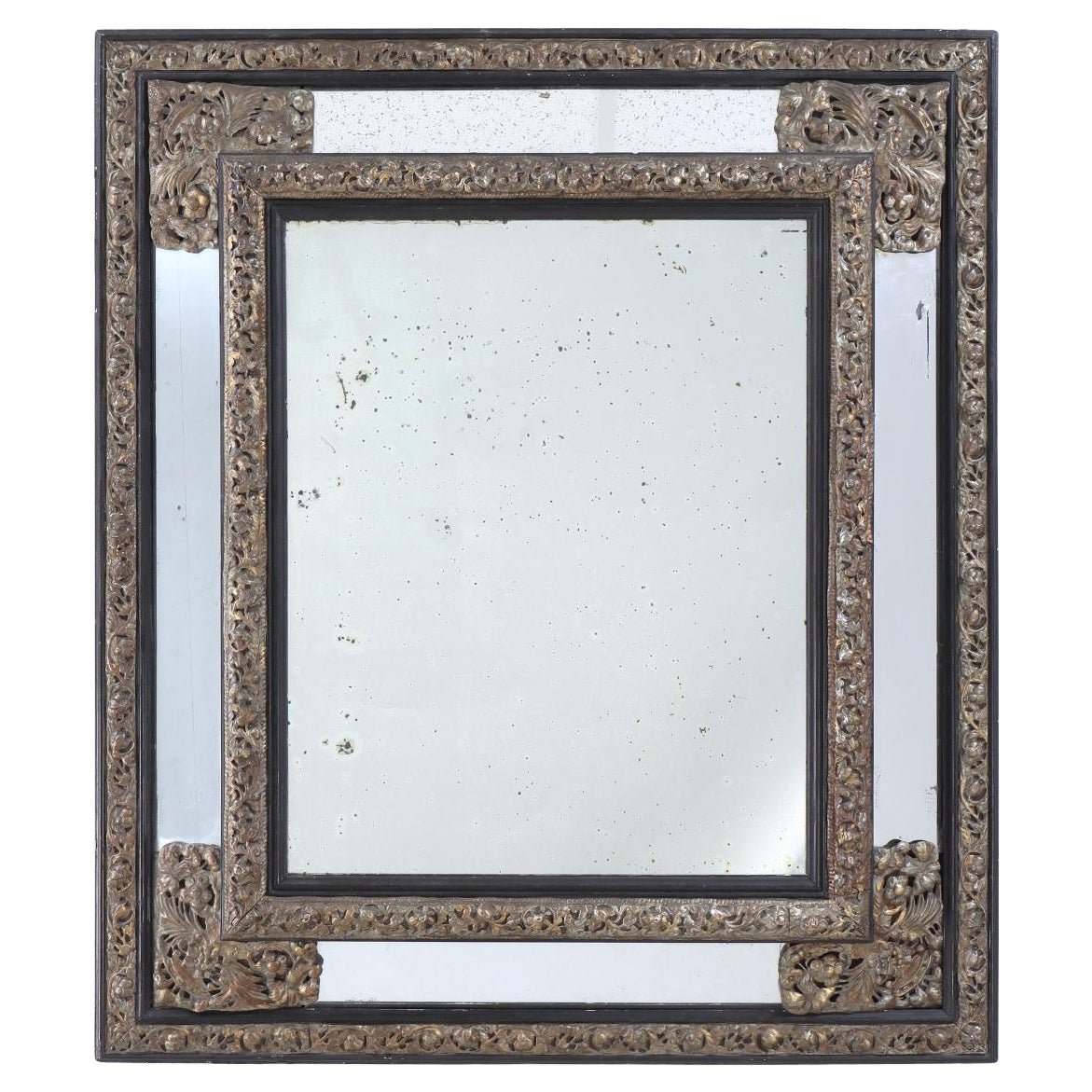 Miroir en métal doré repoussé hollandais du 19e siècle avec verre d'origine