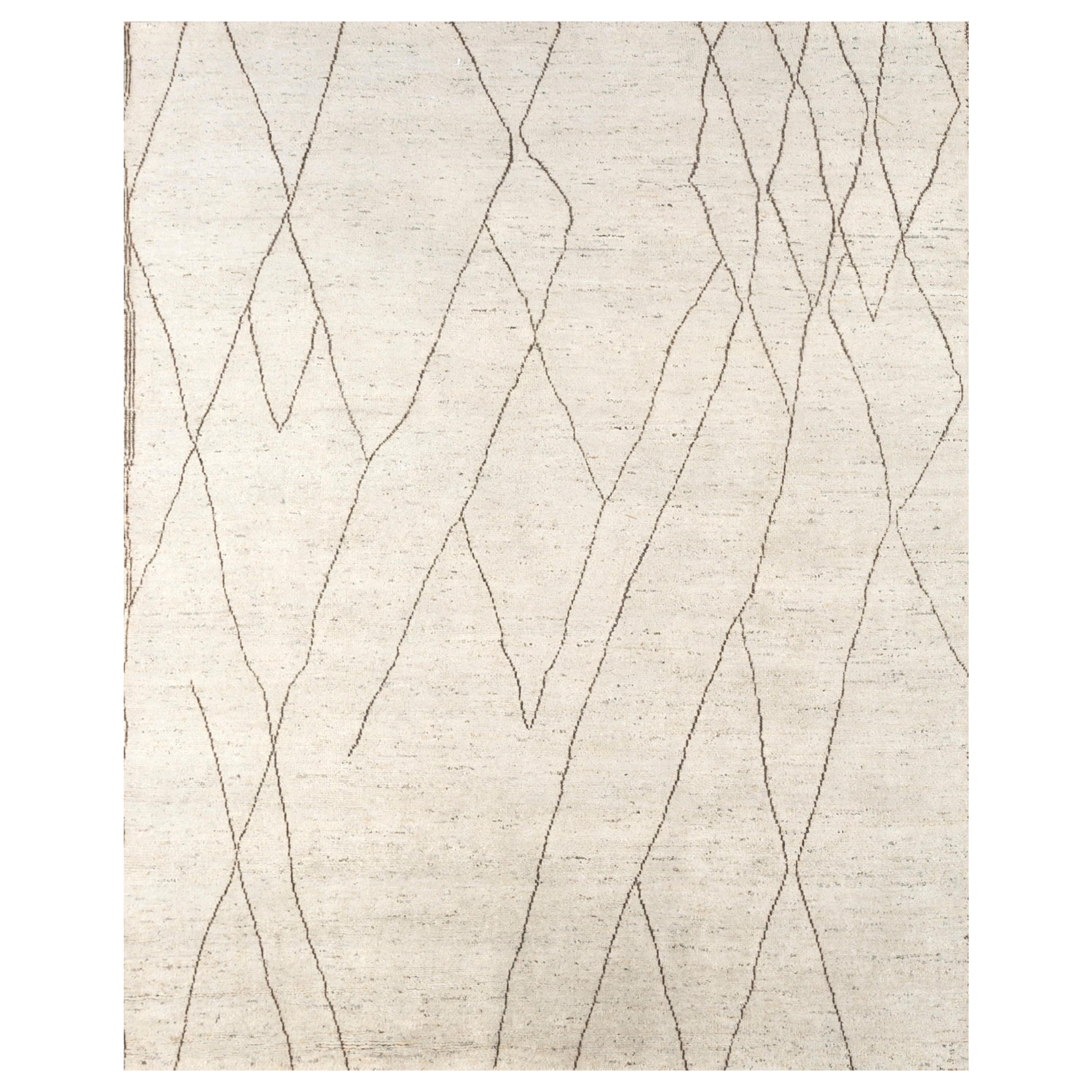 Timeless Twirl Natural White & Deep Espresso 240x300 cm Handknotted Rug For Sale