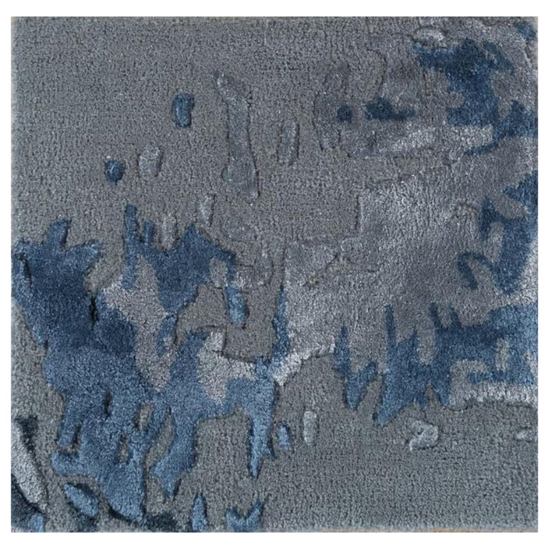 Enchanting Celestial Vista Skyline Blue & Dark Denim 180x270 cm Hand Tufted Rug For Sale