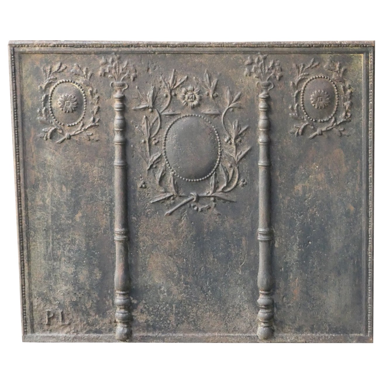 Beautiful Antique French Neoclassical Fireback / Backsplash, 18th - 19th Century For Sale