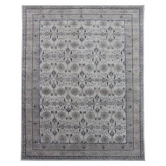 Oushak-Teppich aus Wolle von Keivan Woven Arts in Grauen und gedämpften Tönen