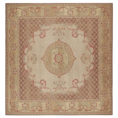Rug & Kilim's Aubusson Flatweave Style Rug with Beige Floral Medallion (tapis à tissage plat Aubusson avec médaillon floral beige)