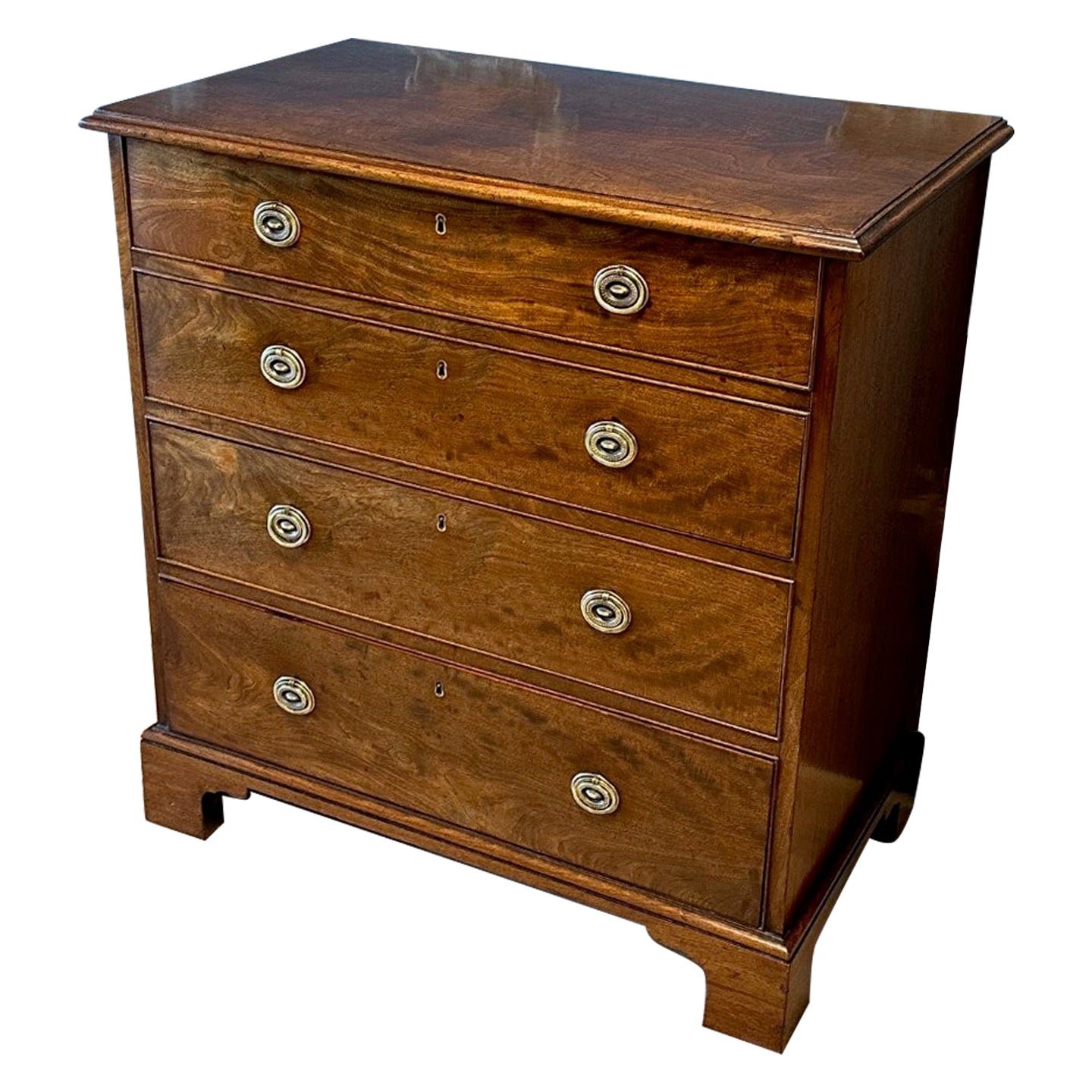 Small 19th Century chest of drawers For Sale