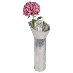Lost Vase 8 von Studio Birtane