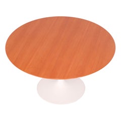 Used  Table "Tulip" in wood by Eero Saarinen for Knoll International, USA 1958.