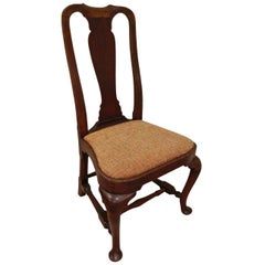 American Queen Anne Walnut Side Chair, New England, circa 1740-1760