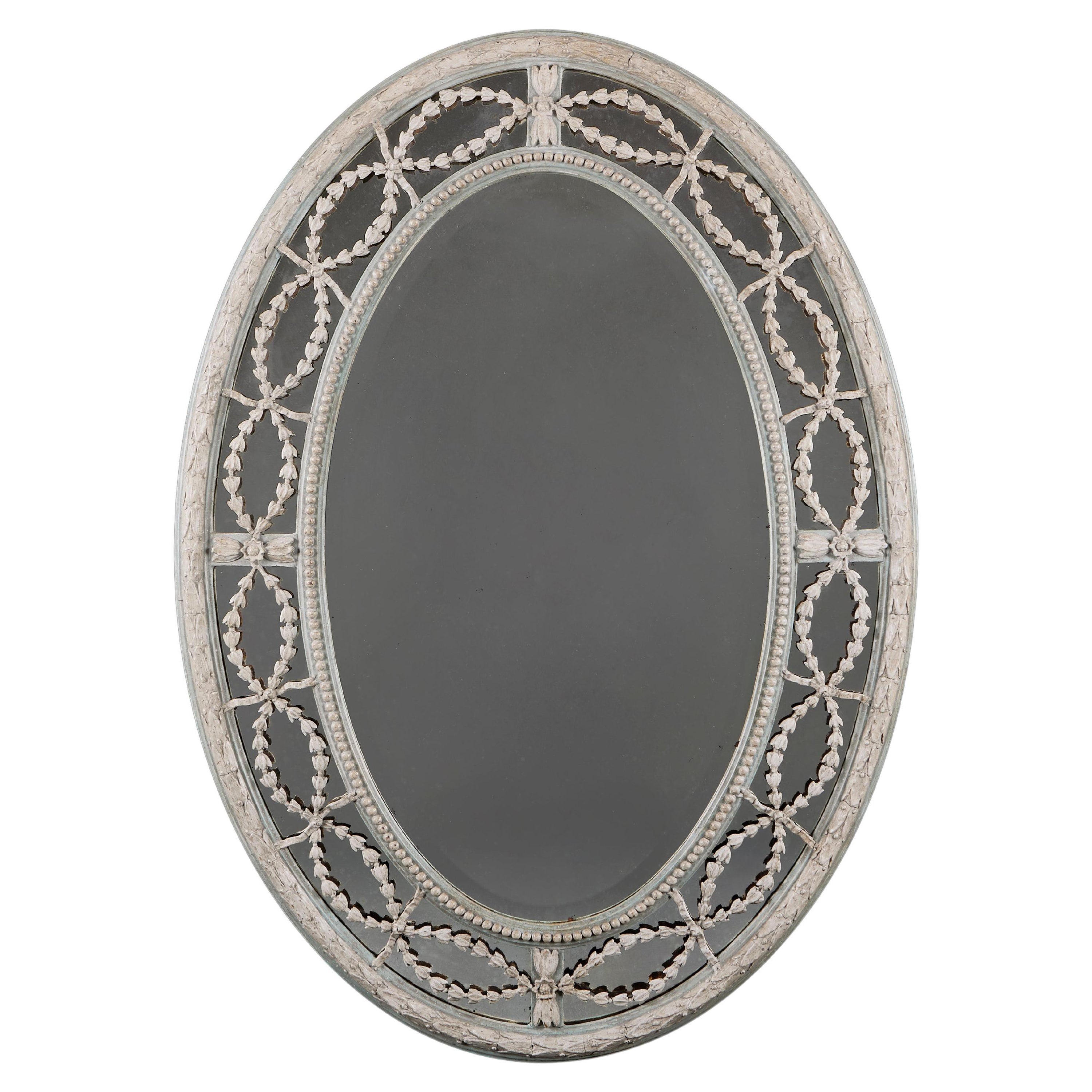 Ein bemalter ovaler Spiegel aus dem 19.  im Angebot