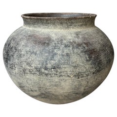 Vasija de Terracota para Agua de la Región Mixteca de Oaxaca, México, Circa 1940's