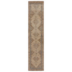 Vintage Bakhtiari Style Läufer in Beige-Braun Medaillon von Rug & Kilim