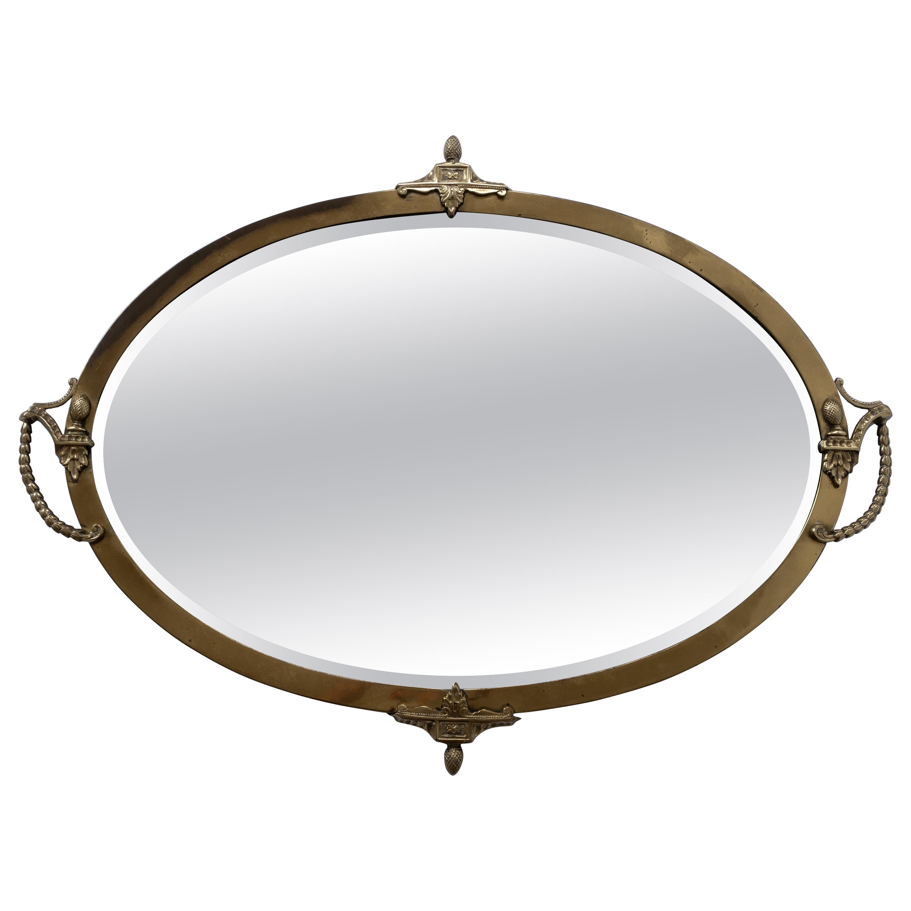 Grand miroir ovale anglais ancien Art Nouveau avec cadre en laiton, vers 1900 en vente