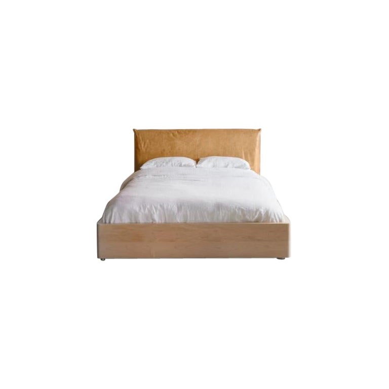 Mateo Bed (Queen)