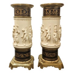 Paar französische neoklassizistische Pedestale 