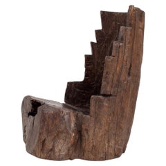 Sedia da caminetto rustica primitiva con tronco d'albero scavato, formata da olmo, c1800