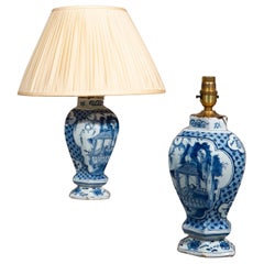 Paire de lampes-vases en bleu et blanc de Delft du XVIIIe siècle hollandais (Chinoiserie)