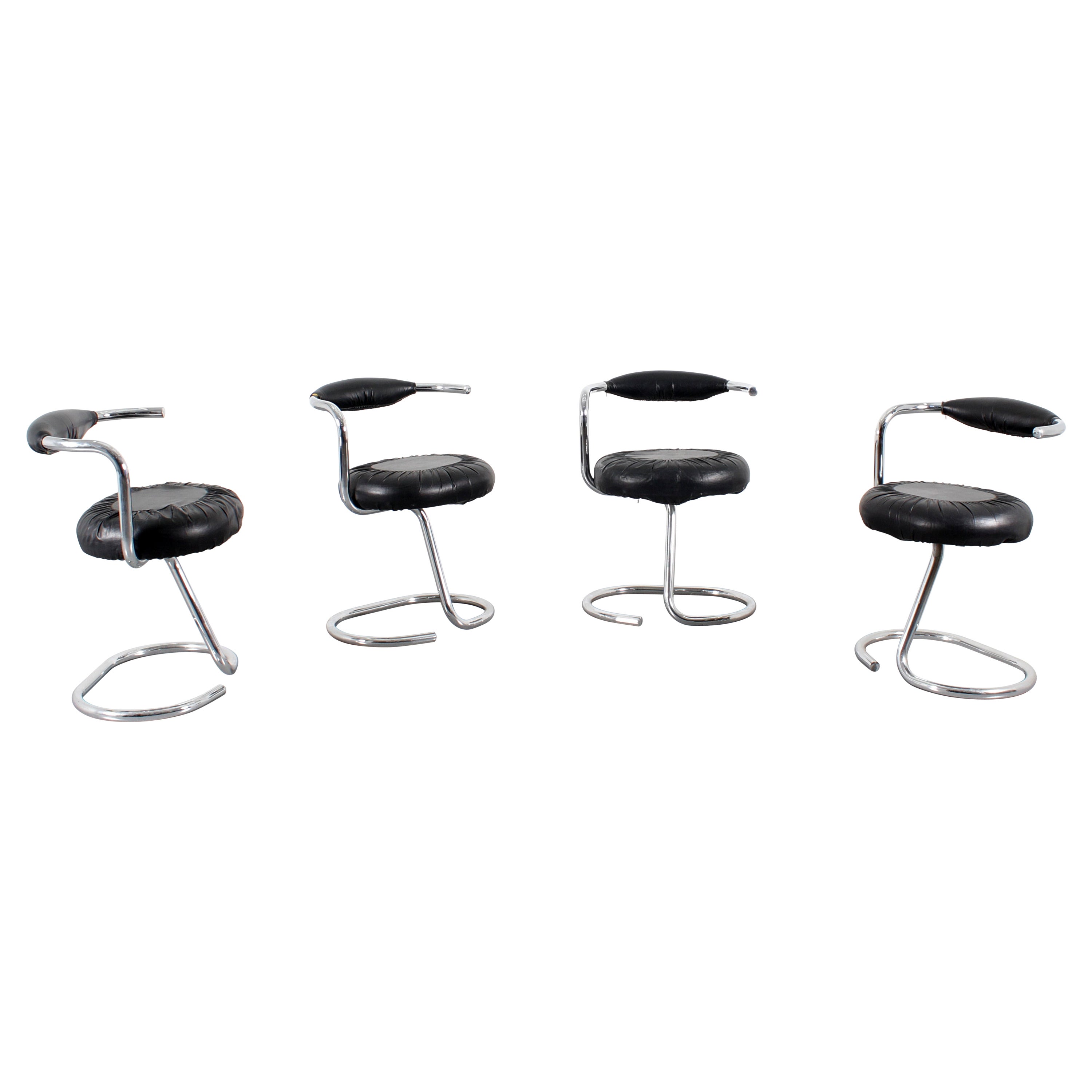 Giotto Stoppino Ensemble de 4 chaises "Cobra" en métal et skaï noir 1970 Italie