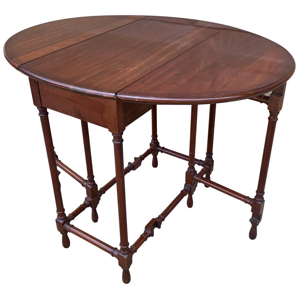 American Colonial Side Tables - 25 For Sale at 1stDibs | colonial end ...