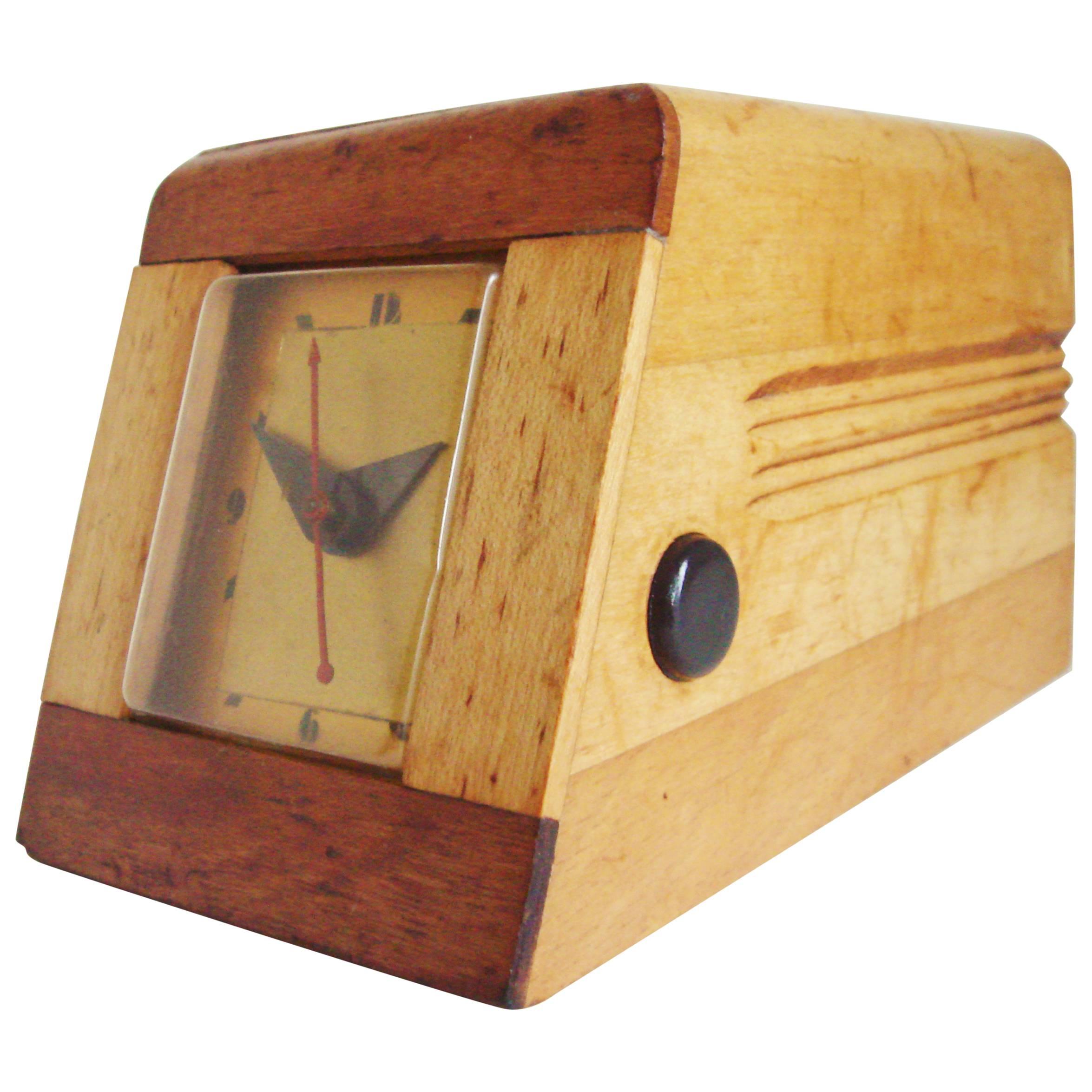 Rare American Art Deco Limited Edition Wooden Cased "Vgoue" Electric Desk Clock