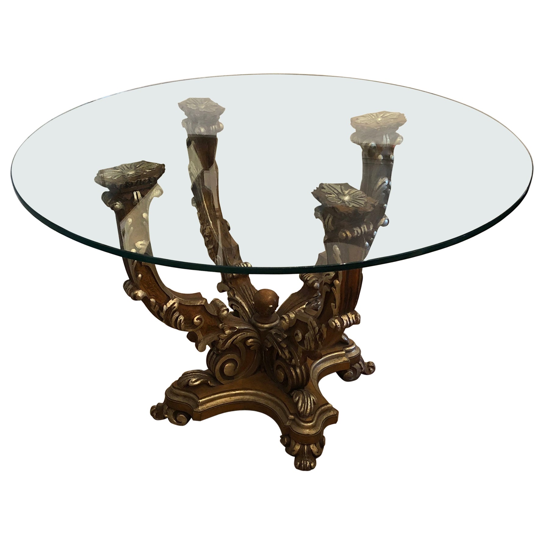 Mesa de centro o comedor redonda italiana vintage tallada a mano en madera plateada y dorada