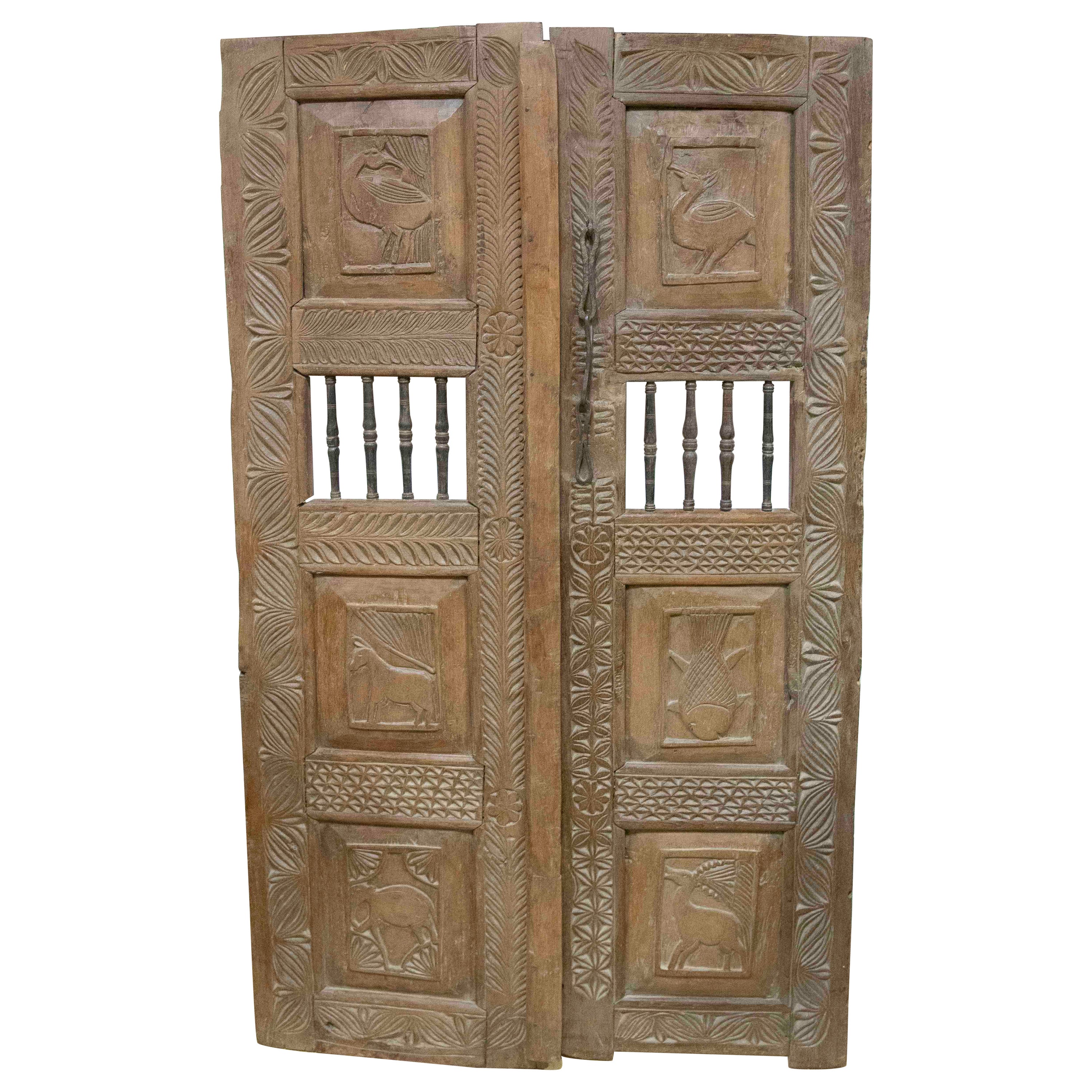 19th Century Orissa Hand-Carved Wooden Door with Animal Decoration