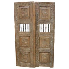 Used 19th Century Orissa Hand-Carved Wooden Door with Animal Decoration 