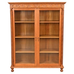 Antike viktorianische Eiche geschnitzt Glasfront Double Bookcase, CIRCA 1900