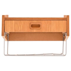 Comodino sospeso vintage scandinavo