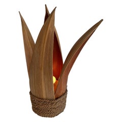 Lampada da tavolo decorativa con palma e corda