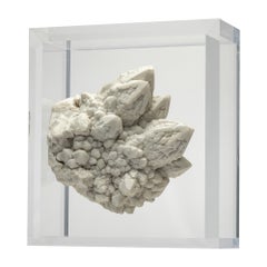 Quarz  Montiert in originalem Acrylsockel