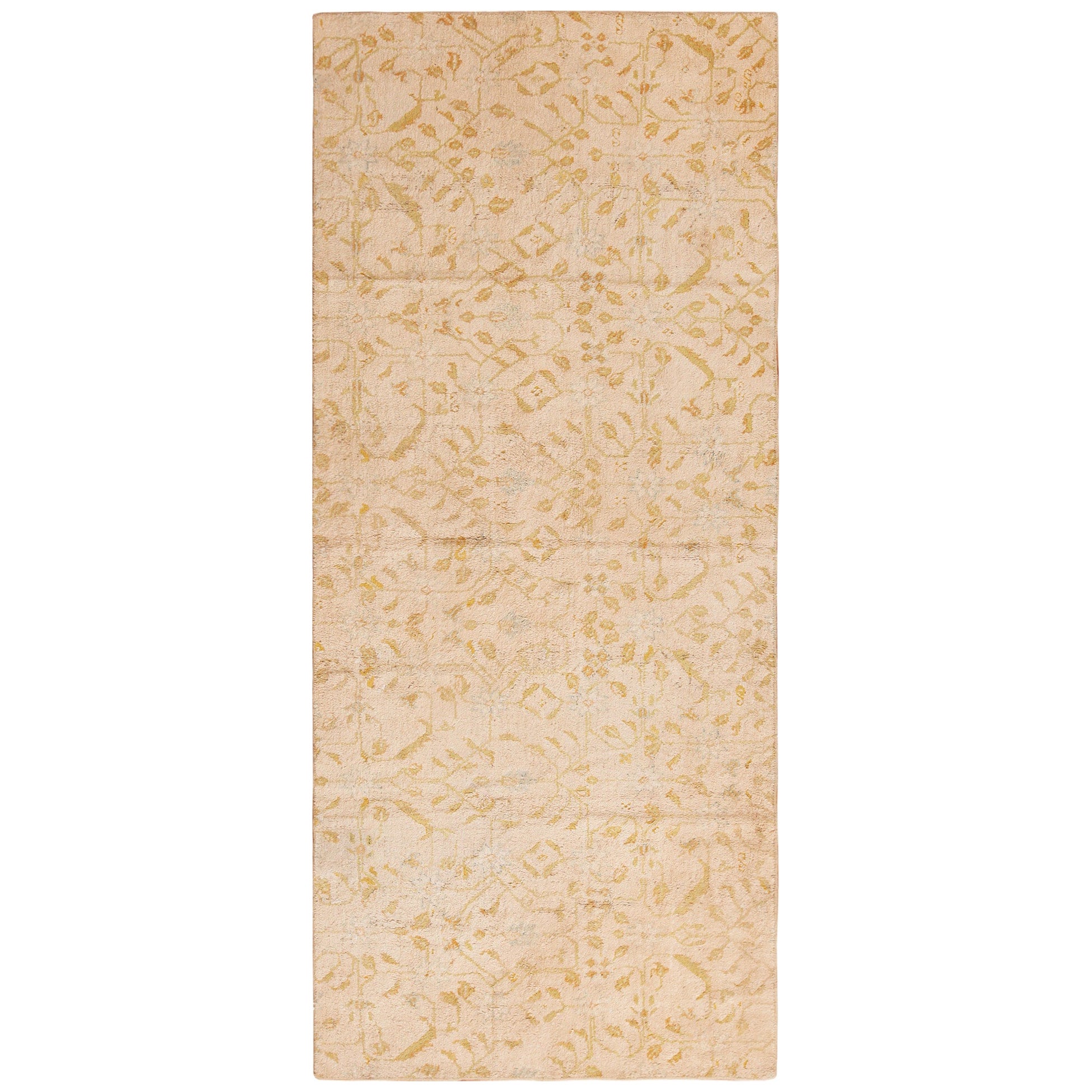 Ivory Cream and Light Green Pattern Antique Indian Cotton Agra Rug 4' x 9'3" For Sale