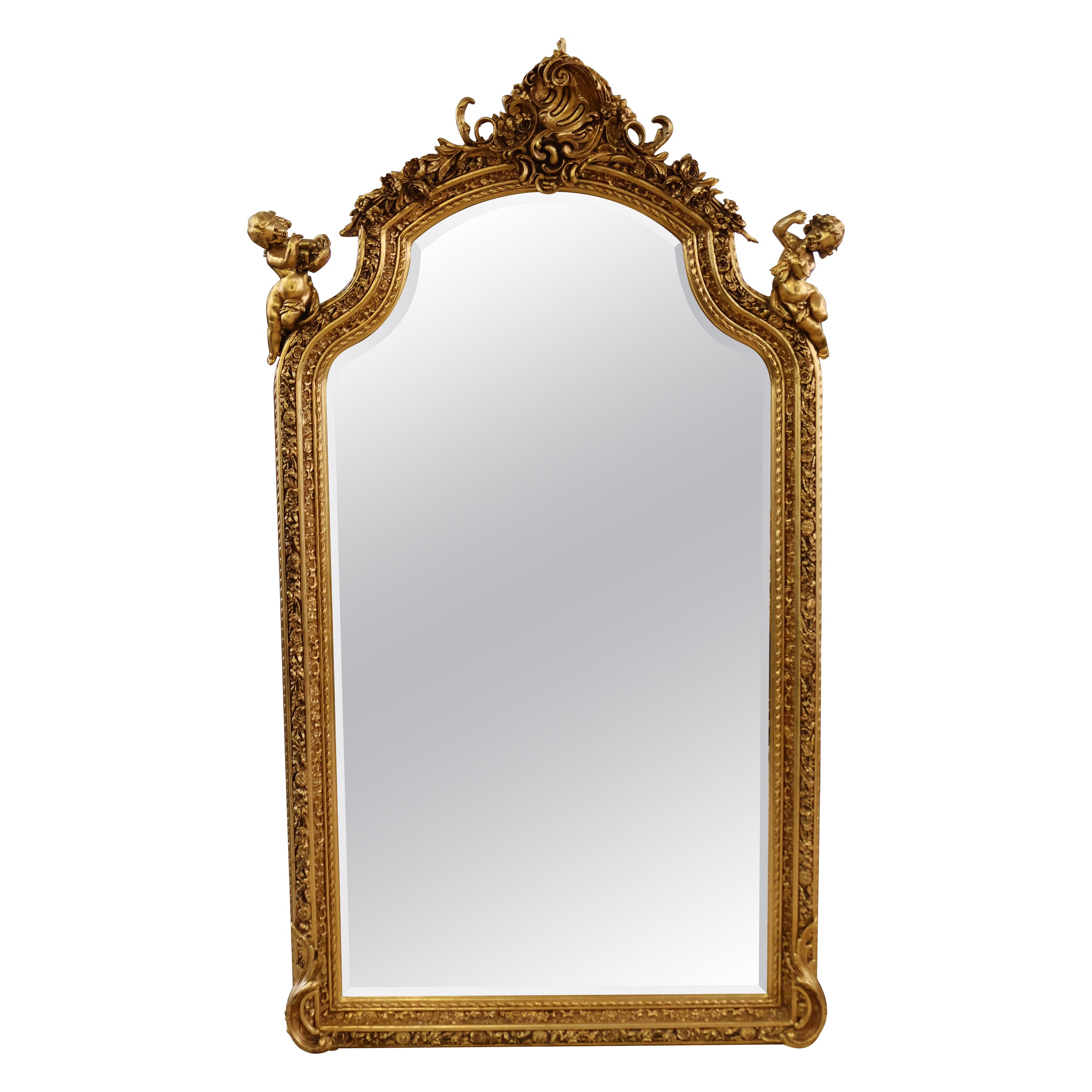 Miroir biseauté Monumental Gold Louis XVI French Style Cherub Putti Motif 7' Tall en vente