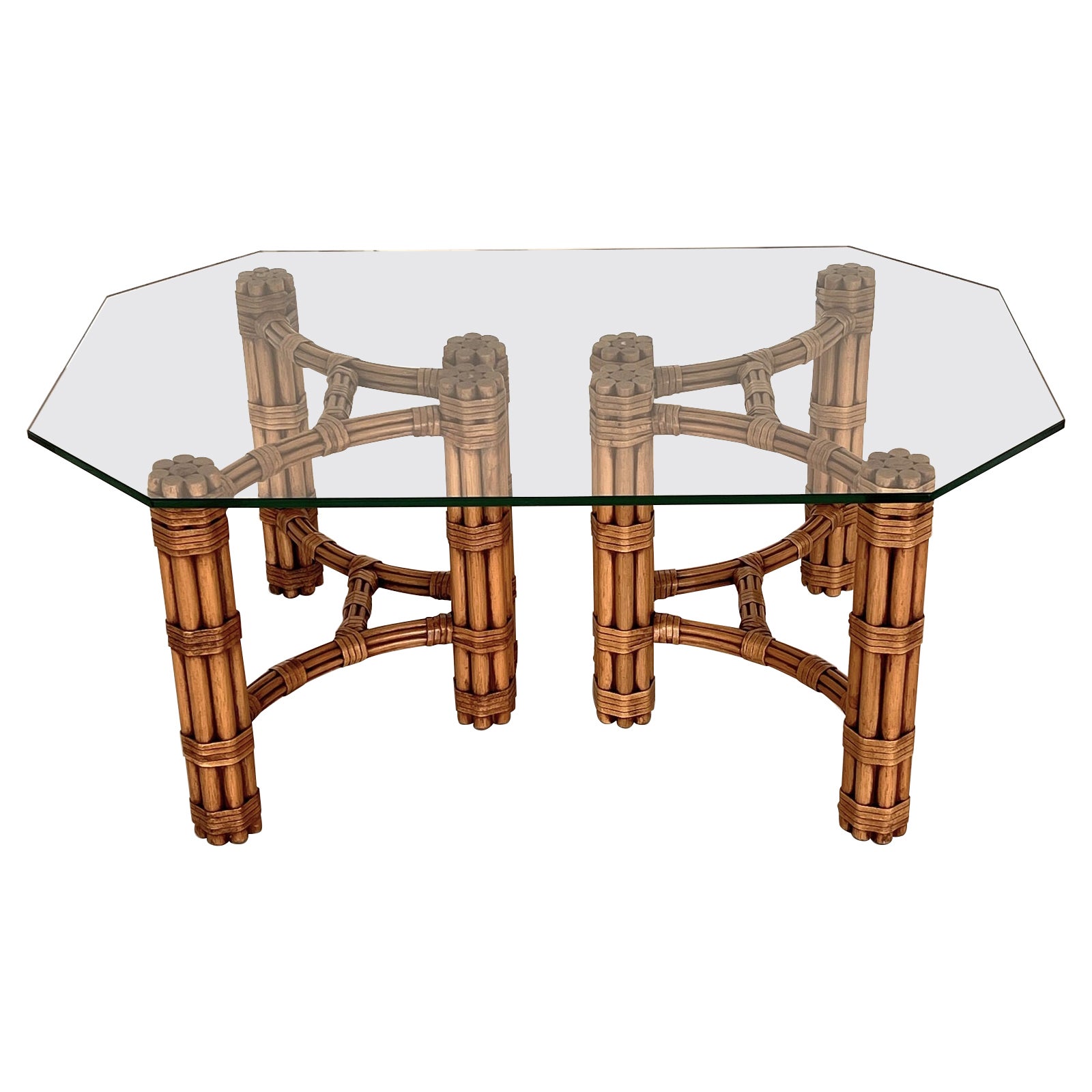 Table basse ou table d'appoint moderne et organique McGuire en bambou avec sangle en cuir en vente