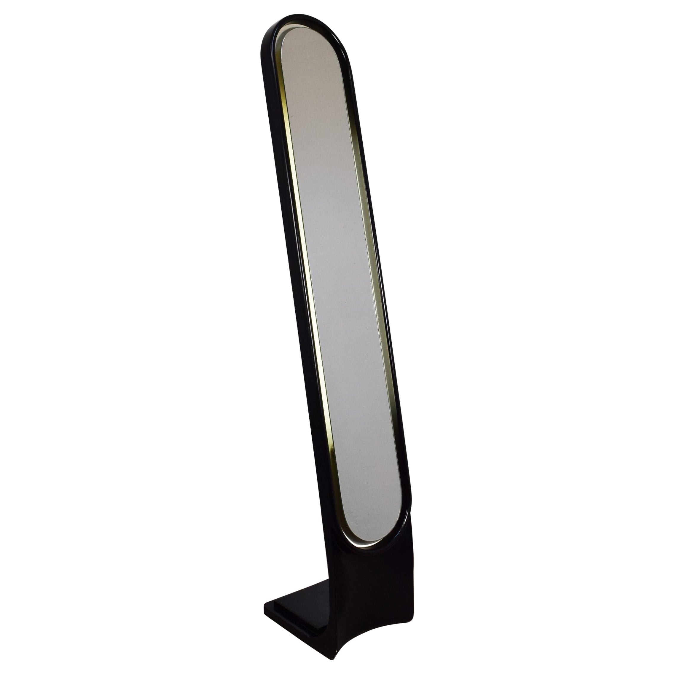 Rimadesio backlit floor mirror, Italian production from the 1970s.