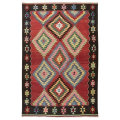 6x8.7 Ft Vintage Handmade Turkish Wool Kilim Rug in Red with Geometric Design (Rug &/One Kilim en laine turque fait à la main en rouge avec un design géométrique)