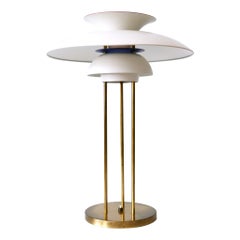 Vintage Mid Century Modern PH 5 Table Lamp by Poul Henningsen for Louis Poulsen 1960s