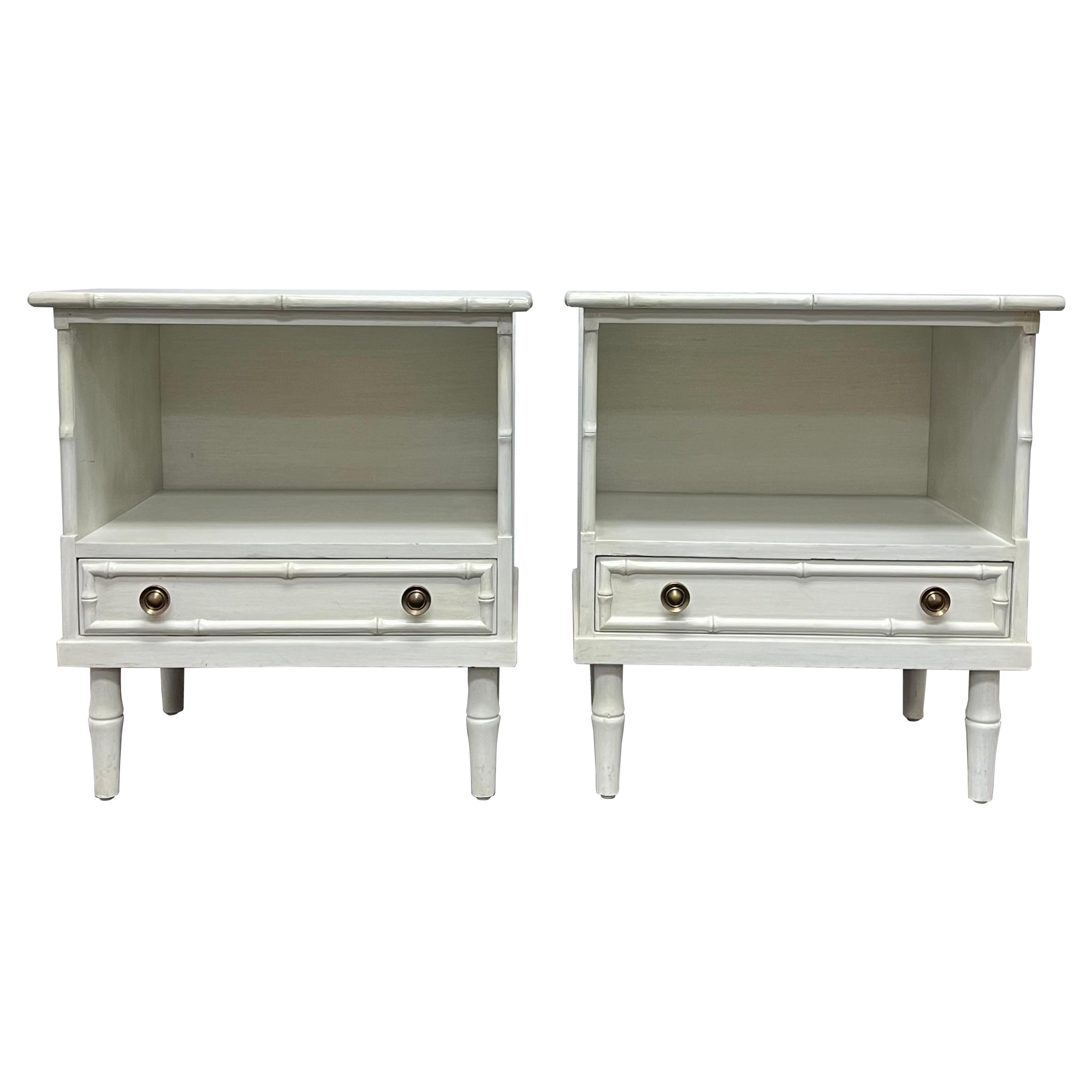 Hollywood Regency Chinese Chippendale Style Faux Bamboo Nightstands