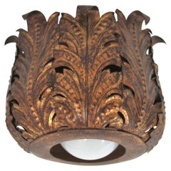 Foliage Crown Deckenleuchte aus vergoldetem Metall