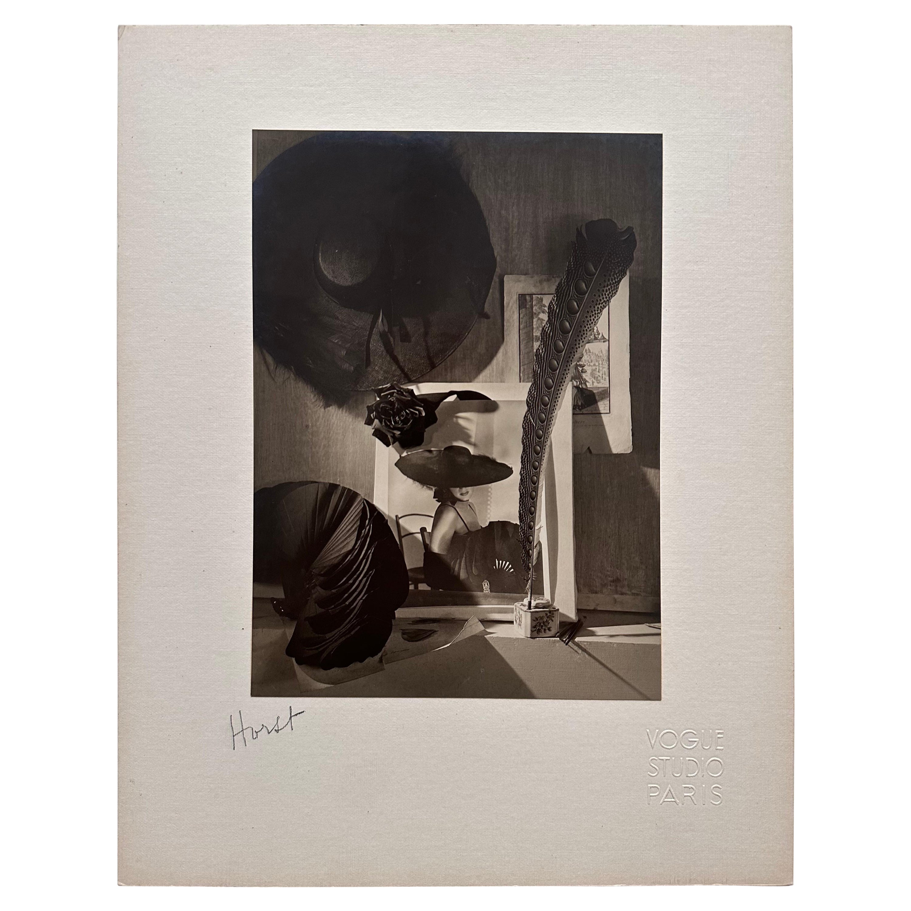 Horst P. Horst, Fotografia, "Natura morta con foto", VOGUE, 1938, Firmato