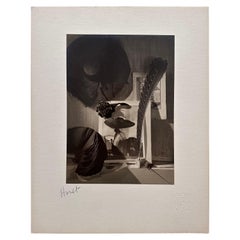 Horst P. Horst, Fotografie, „Stillleben mit Foto“, VOGUE, 1938, signiert