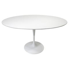 Vintage Eero Saarinen Small Oval Tulip Dining Table or Desk for Knoll