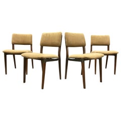 Ensemble de 4 chaises S82 signées eugenio gerli par tecno
