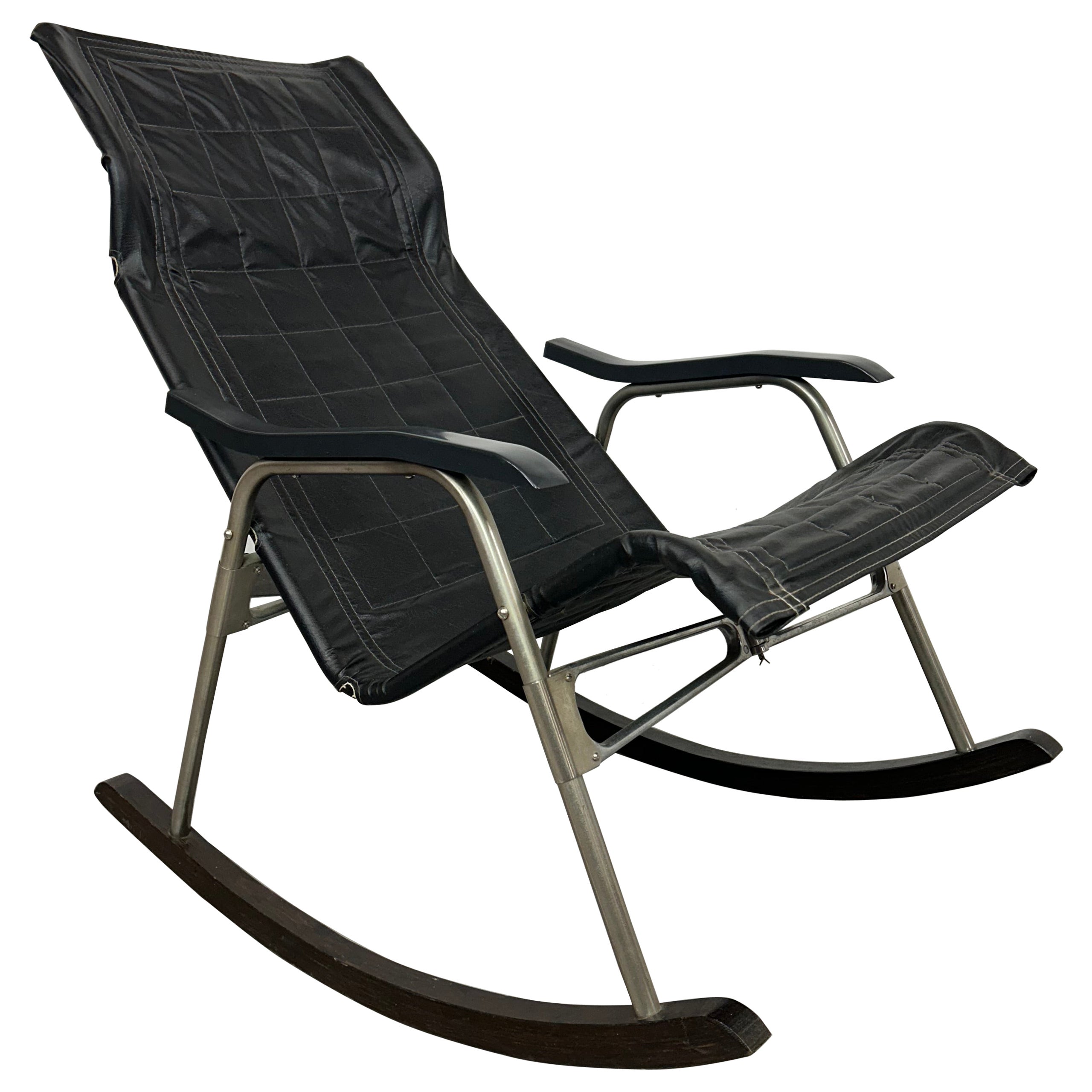 Japanese folding rocking chair by Nii Takeshi