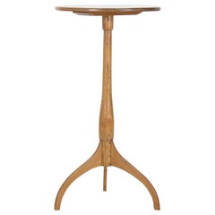 Vintage Elegant Mid Century Pedestal Side Table in Light Oak