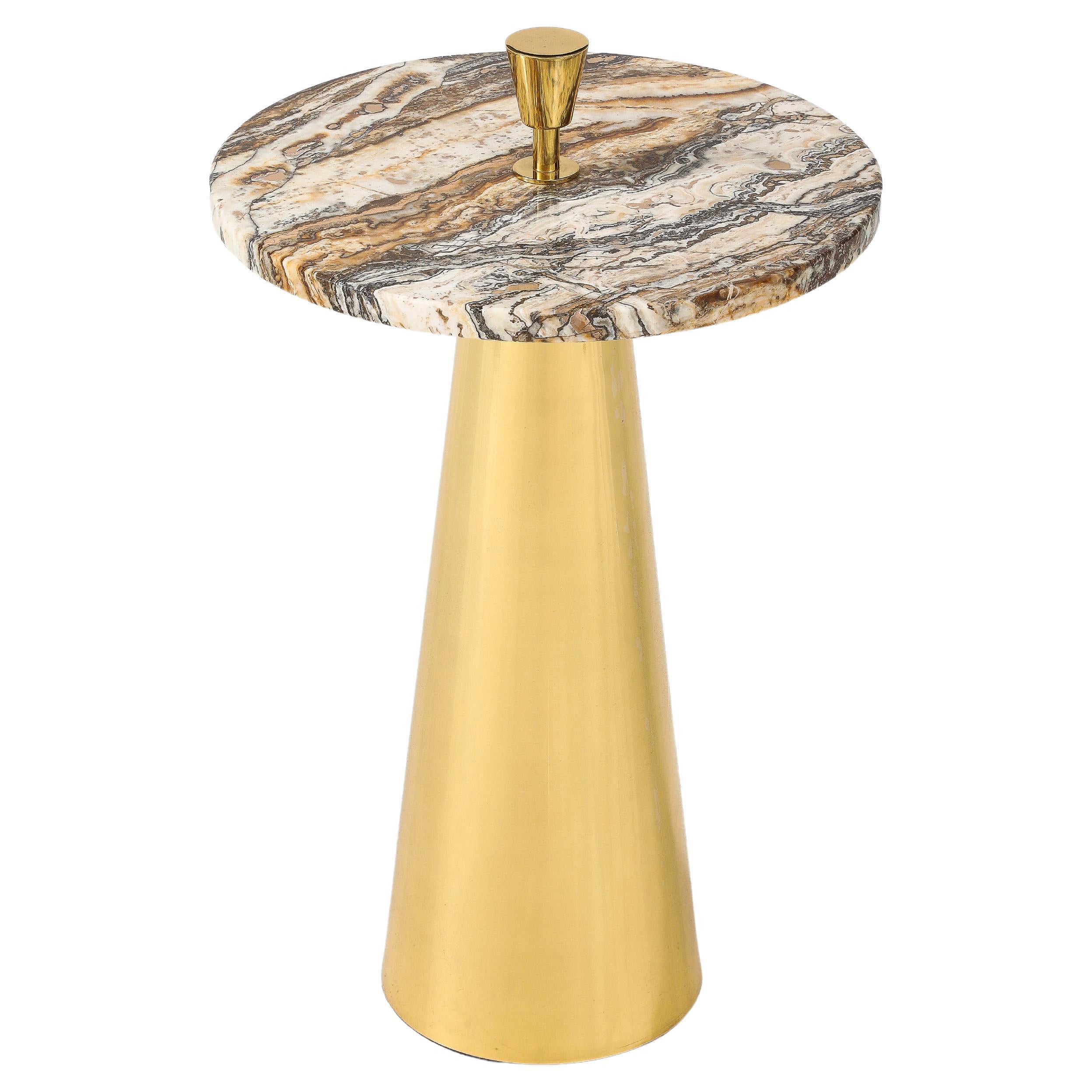Mesa redonda única de mármol ónice tono marrón y latón, Italia, 20,5" H